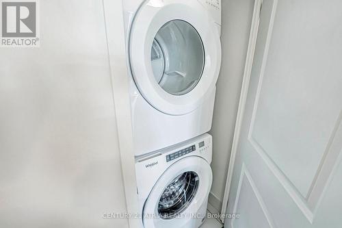 1310 - 202 Burnhamthorpe Road E, Mississauga, ON - Indoor Photo Showing Laundry Room