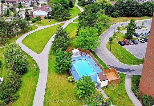 604 - 6720 Glen Erin Drive, Mississauga, ON - Outdoor With In Ground Pool