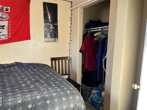 430 13Th Street, Brandon, MB - Indoor Photo Showing Bedroom