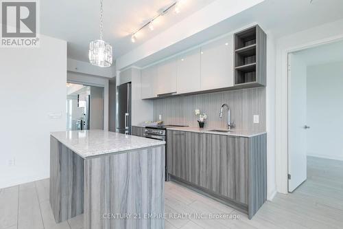 502 - 31 Tippett Road, Toronto, ON - Indoor Photo Showing Kitchen