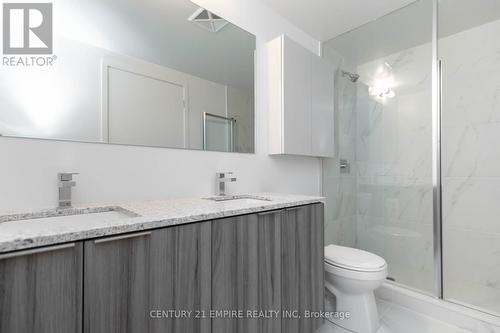 502 - 31 Tippett Road, Toronto, ON - Indoor Photo Showing Bathroom