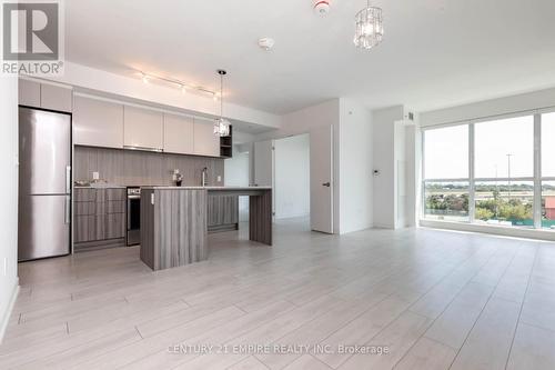 502 - 31 Tippett Road, Toronto, ON - Indoor Photo Showing Kitchen With Stainless Steel Kitchen