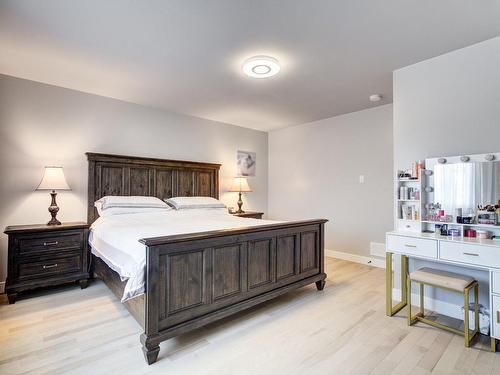 Master bedroom - 3481 Rue Bouthillier, Carignan, QC - Indoor Photo Showing Bedroom