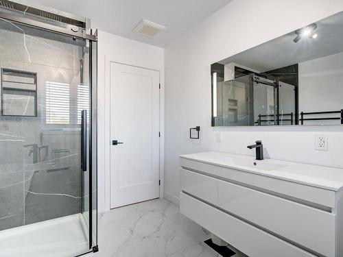 Bathroom - 3481 Rue Bouthillier, Carignan, QC - Indoor Photo Showing Bathroom