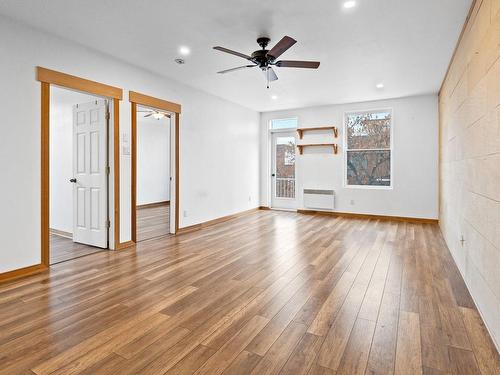 Salon - 2023 Rue Aylwin, Montréal (Mercier/Hochelaga-Maisonneuve), QC - Indoor Photo Showing Living Room