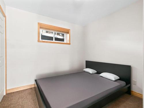 Bedroom - 11 346E Avenue, Saint-Hippolyte, QC - Indoor Photo Showing Bedroom