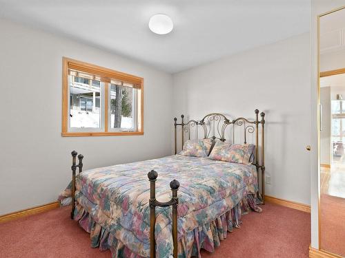 Bedroom - 11 346E Avenue, Saint-Hippolyte, QC - Indoor Photo Showing Bedroom