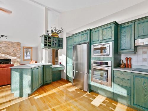 Kitchen - 11 346E Avenue, Saint-Hippolyte, QC - Indoor Photo Showing Kitchen