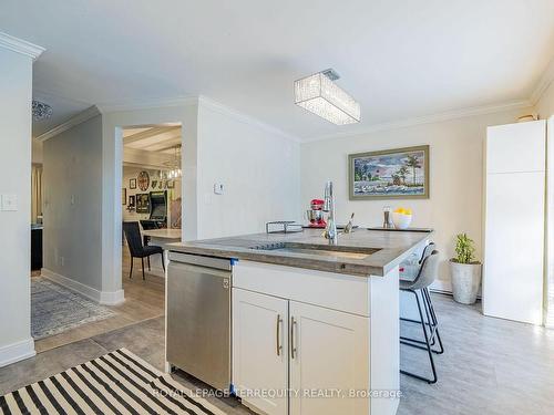 2-1506 Dufferin St, Whitby, ON - Indoor Photo Showing Kitchen