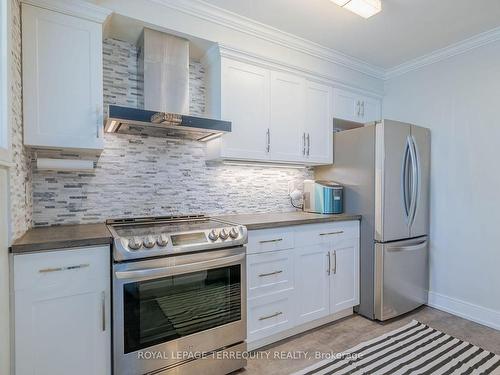 2-1506 Dufferin St, Whitby, ON - Indoor Photo Showing Kitchen