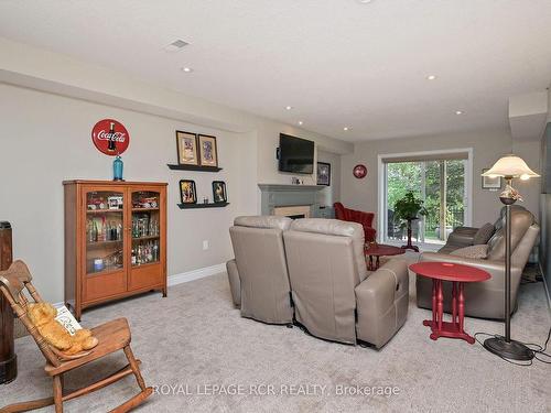 188 Ridge Way, New Tecumseth, ON - Indoor Photo Showing Other Room