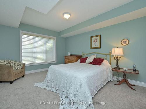 188 Ridge Way, New Tecumseth, ON - Indoor Photo Showing Bedroom