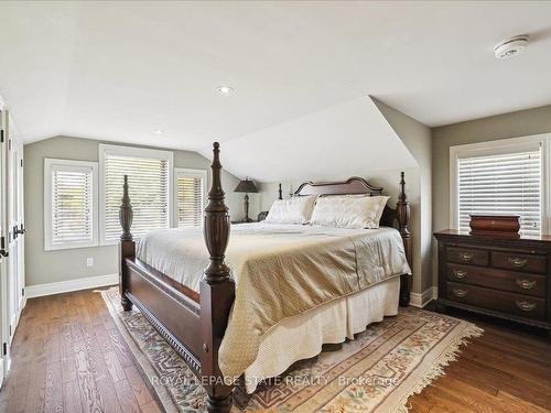 65 Queen St, St. Catharines, ON - Indoor Photo Showing Bedroom