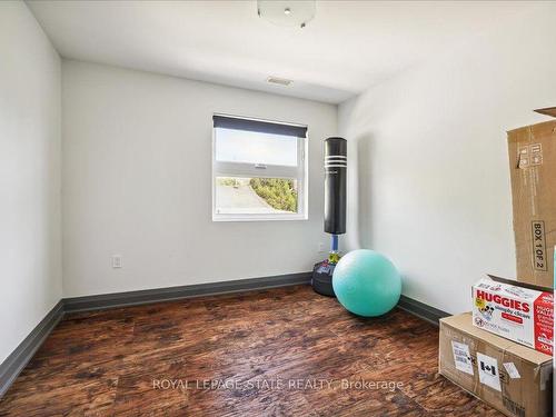 65 Queen St, St. Catharines, ON - Indoor Photo Showing Other Room