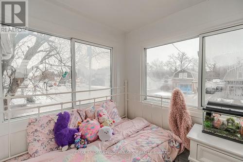 183 Dunlop Street W, Barrie, ON - Indoor Photo Showing Bedroom