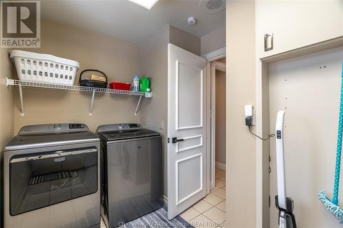 147 Crystal Drive, Chatham, ON - Indoor Photo Showing Laundry Room