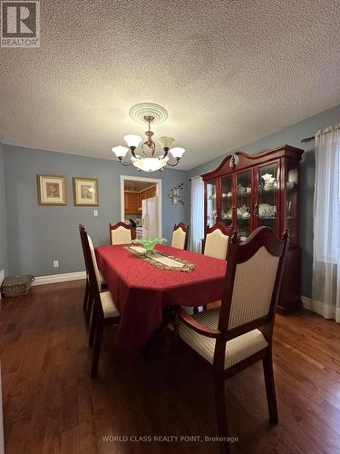 1612 Moongate Crescent, Mississauga, ON - Indoor Photo Showing Dining Room