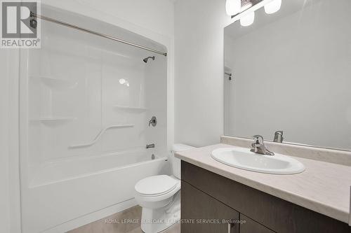 35 Willson Drive, Thorold, ON - Indoor Photo Showing Bathroom