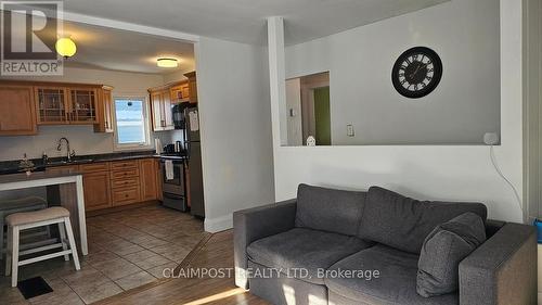 30 Fern Avenue, Timmins (Sp - Main Area), ON - Indoor Photo Showing Living Room