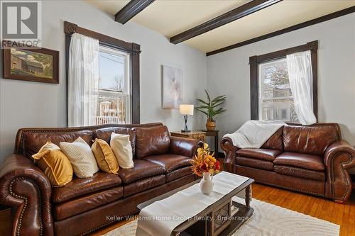 363 Argyle Avenue N, North Perth (32 - Listowel), ON - Indoor Photo Showing Living Room