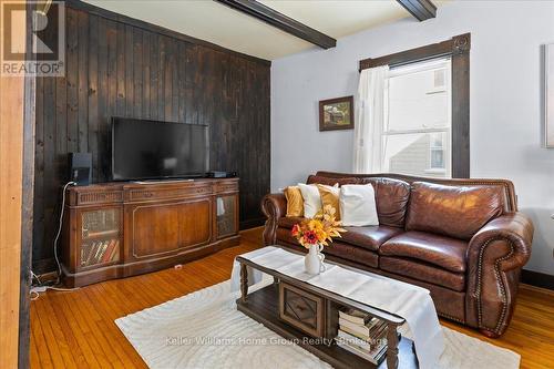 363 Argyle Avenue N, North Perth (32 - Listowel), ON - Indoor Photo Showing Living Room