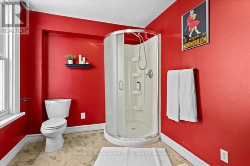 363 Argyle Avenue N, North Perth (32 - Listowel), ON - Indoor Photo Showing Bathroom