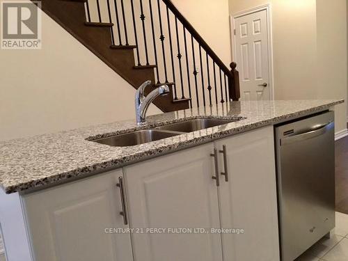 1882 Donald Cousens Parkway, Markham, ON - Indoor Photo Showing Kitchen With Double Sink