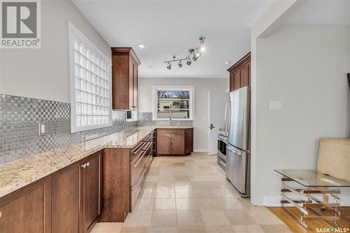 3070 Athol Street, Regina, SK - Indoor Photo Showing Kitchen