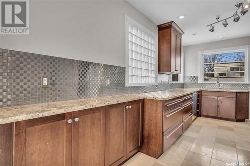 3070 Athol Street, Regina, SK - Indoor Photo Showing Kitchen