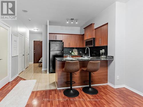 A - 8 Rosebank Drive, Toronto, ON - Indoor Photo Showing Kitchen