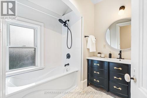 373 Dundas Street W, Greater Napanee, ON - Indoor Photo Showing Bathroom