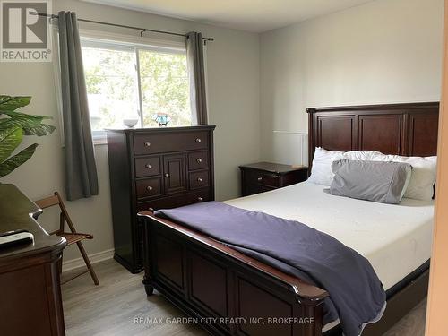 Main - 1133 Haist Street, Pelham (662 - Fonthill), ON - Indoor Photo Showing Bedroom