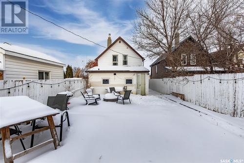 231 Home Street W, Moose Jaw, SK - Outdoor