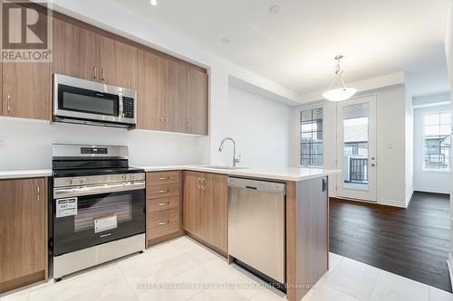 1226 Granary Street, Oakville, ON - Indoor Photo Showing Kitchen