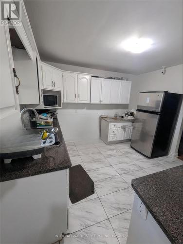 76 West 4Th Street, Hamilton, ON - Indoor Photo Showing Kitchen