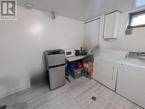 99 West 4Th Street, Hamilton, ON - Indoor Photo Showing Laundry Room