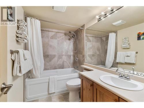 3190 Creekside Way Unit# 319, Sun Peaks, BC - Indoor Photo Showing Bathroom