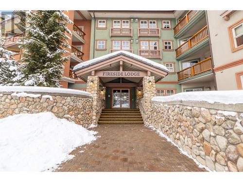 3190 Creekside Way Unit# 319, Sun Peaks, BC - Outdoor