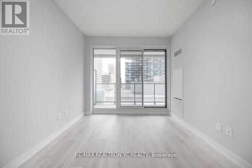 1010 - 2221 Yonge Street, Toronto, ON - Indoor Photo Showing Other Room