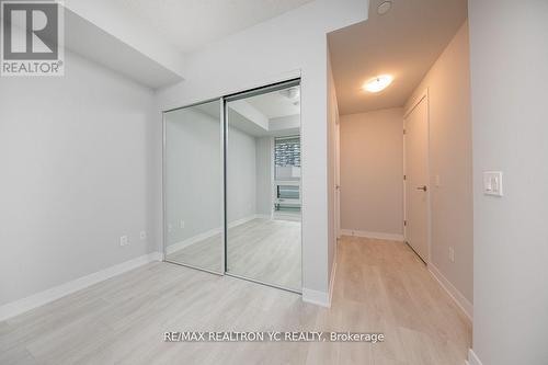 1010 - 2221 Yonge Street, Toronto, ON - Indoor Photo Showing Other Room