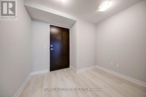 1010 - 2221 Yonge Street, Toronto, ON - Indoor Photo Showing Other Room