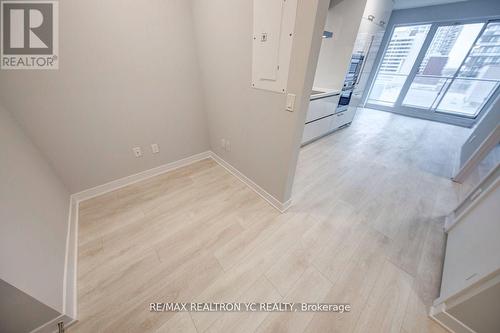 1010 - 2221 Yonge Street, Toronto, ON - Indoor Photo Showing Other Room