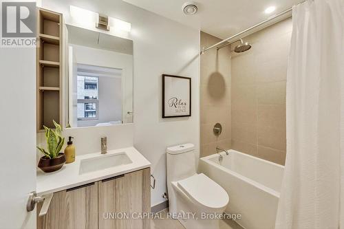 611 - 55 Mercer Street, Toronto, ON - Indoor Photo Showing Bathroom