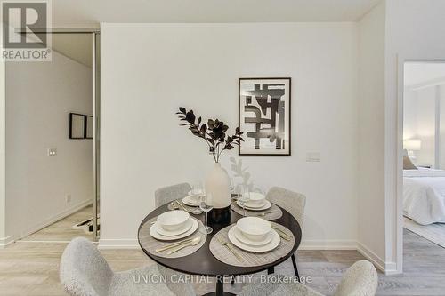 611 - 55 Mercer Street, Toronto, ON - Indoor Photo Showing Dining Room