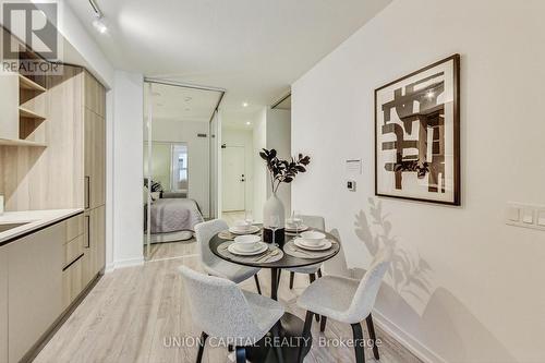 611 - 55 Mercer Street, Toronto, ON - Indoor Photo Showing Dining Room