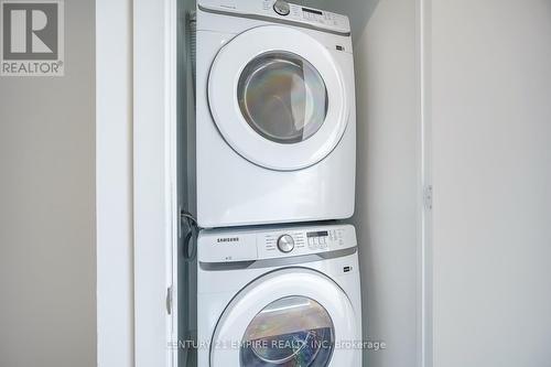 2002 - 195 Mccaul Street, Toronto, ON - Indoor Photo Showing Laundry Room