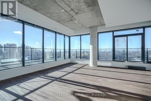 2002 - 195 Mccaul Street, Toronto, ON - Indoor Photo Showing Other Room