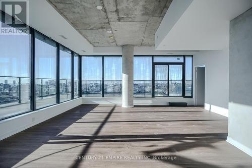 2002 - 195 Mccaul Street, Toronto, ON - Indoor Photo Showing Other Room