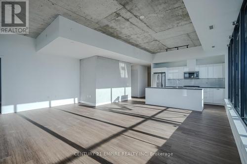 2002 - 195 Mccaul Street, Toronto, ON - Indoor Photo Showing Kitchen