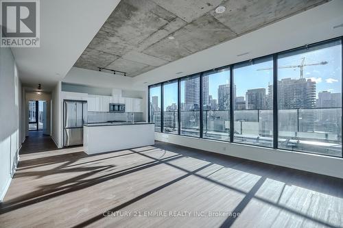 2002 - 195 Mccaul Street, Toronto, ON - Indoor Photo Showing Other Room